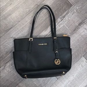 Michael Kors Jet Set Saffiano Leather Tote Bag